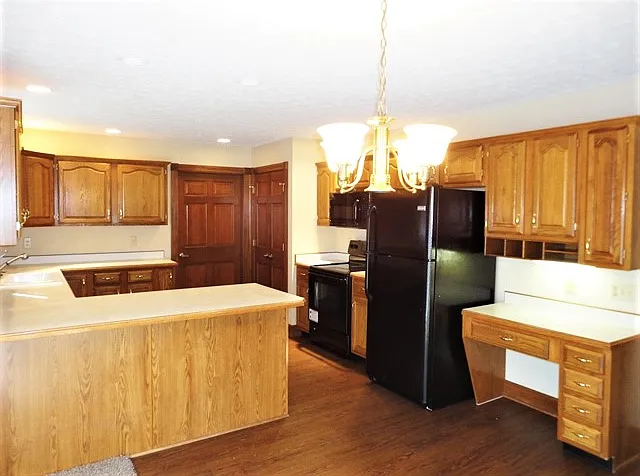 1121 New Harmony Dr — Photo 4