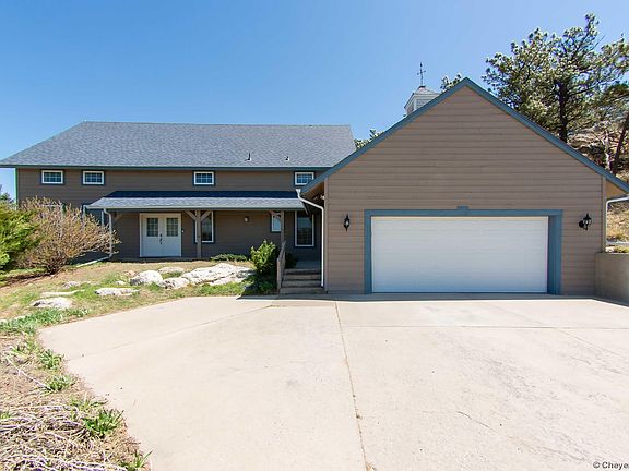 2nd image of 1005 Harrison Dr