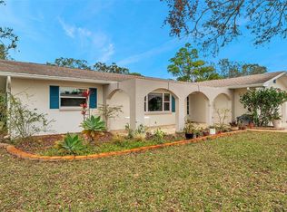 9520 Portside Dr, Seminole, FL 33776