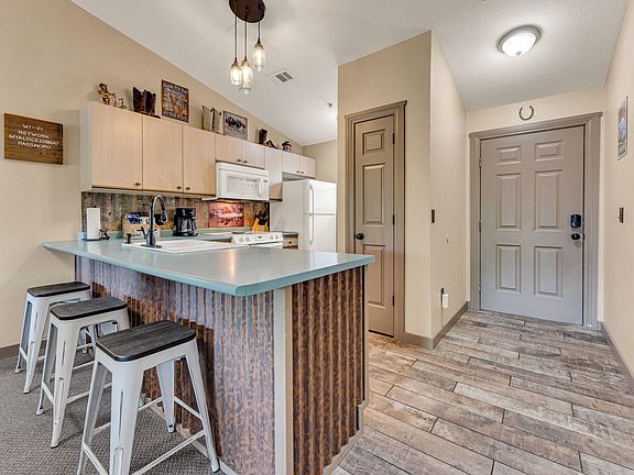4th image of 32 Golfshores Drive #20