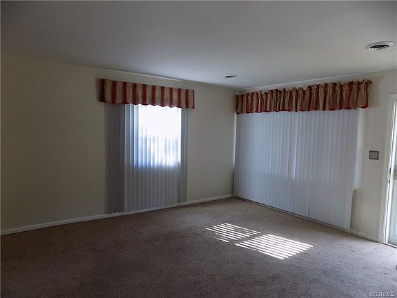 4th image of 2116 W Poythress St
