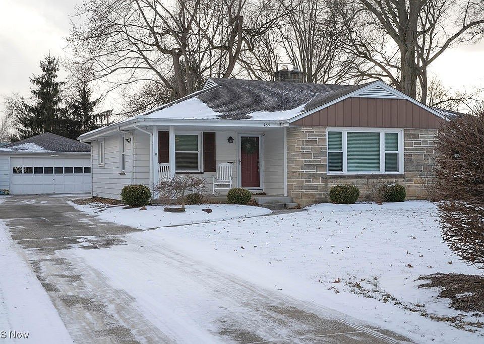 1st image of 459 Wildwood Dr