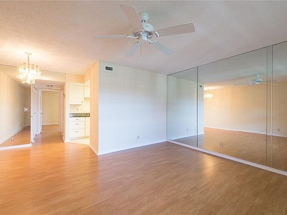 5th image of 711 SW South River Dr APT 204