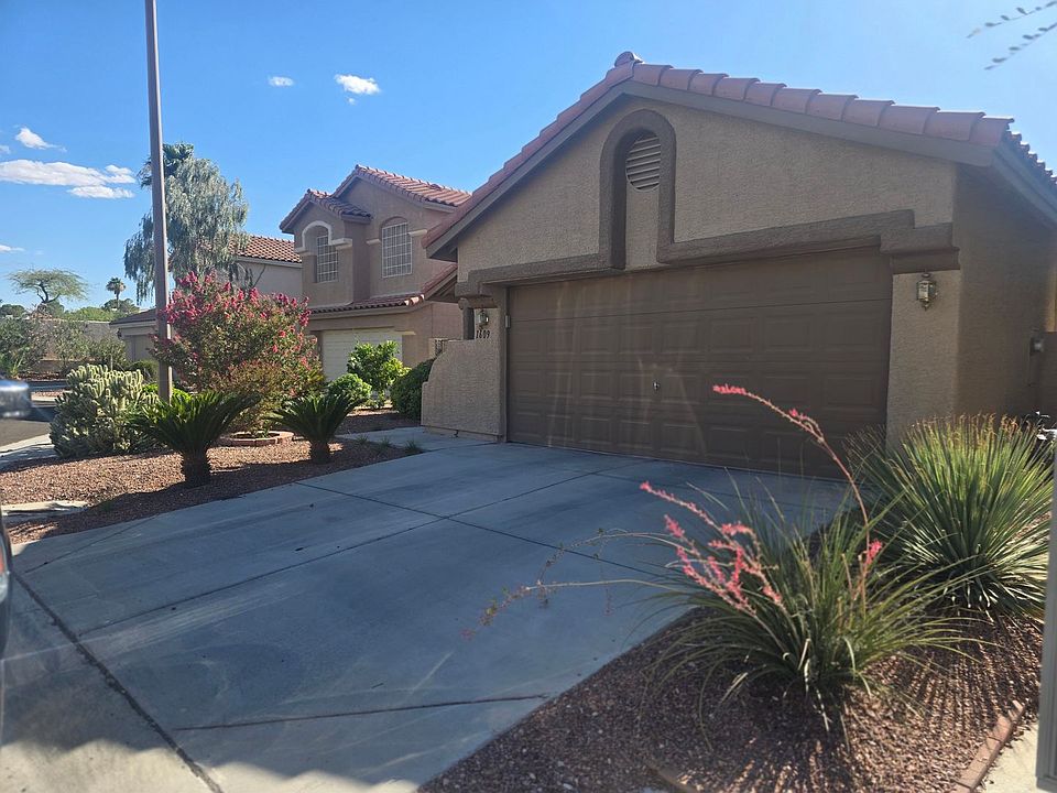 1st image of 1609 Ghost Flower Ct