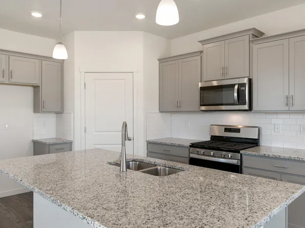 8443 Castleabra Dr, Fountain, CO 80817