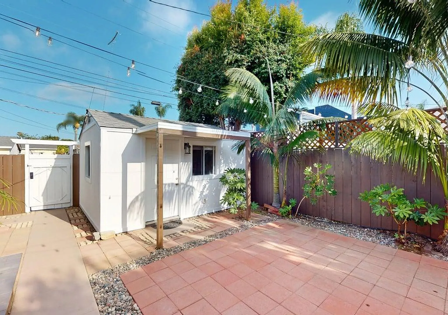Rare and Private Coronado Back House with Expansive Patio plus Casita — Photo 4
