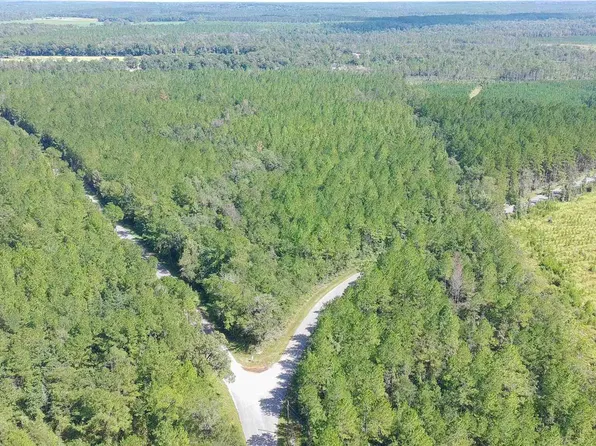 5 Chumuckla Springs Rd, Jay, FL 32565