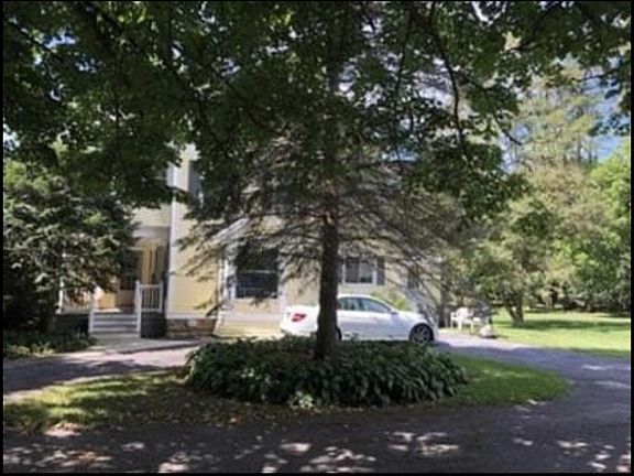 5th image of 130 W Remington St