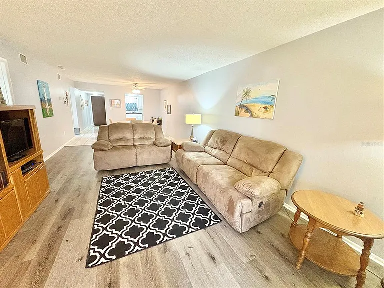 3064 Lake Bayshore Dr #115 — Photo 41