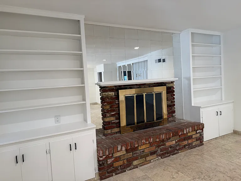 10247 Eglise Ave — Photo 18