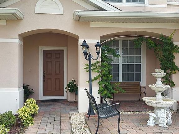 3rd image of 16574 Cedar Run Dr