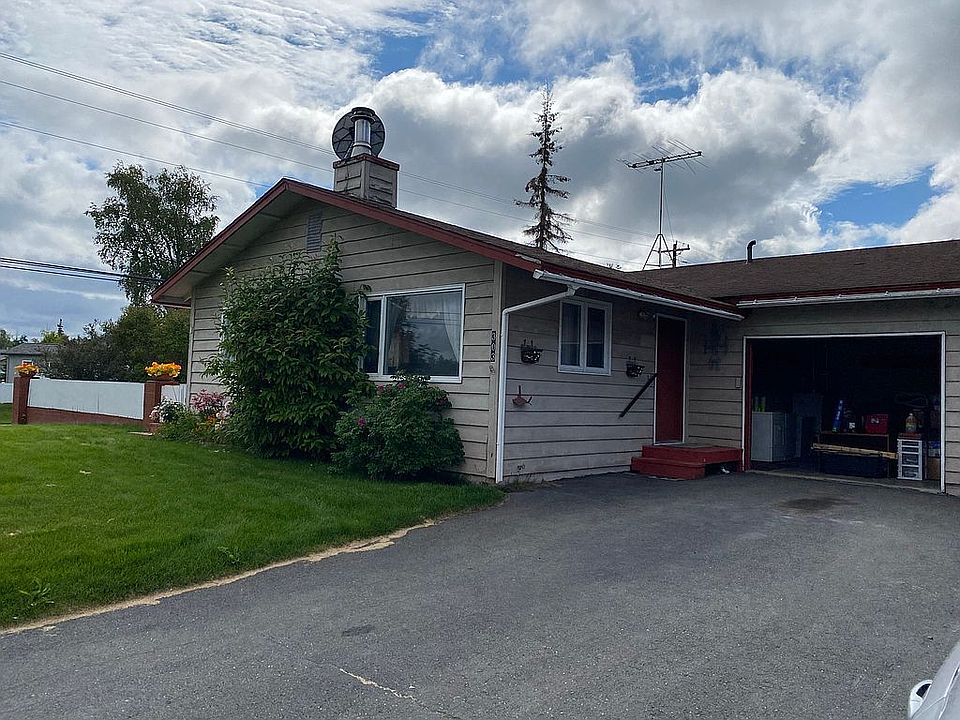 1st image of 303 W Beluga Ave
