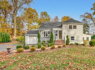 2378 Redwood Rd, Scotch Plains, NJ 07076