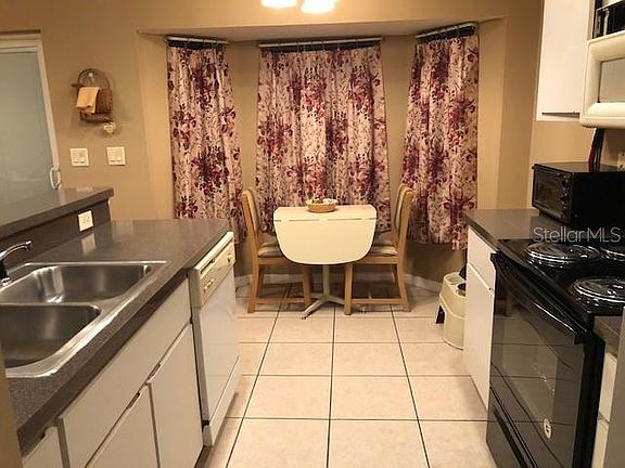 3rd image of 15715 SE 89th Ct