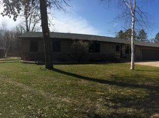 19470 Orchid St NW, Oak Grove, MN 55303