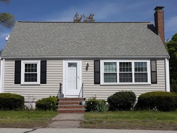 90 Rinaldo Rd, Weymouth, MA 02191
