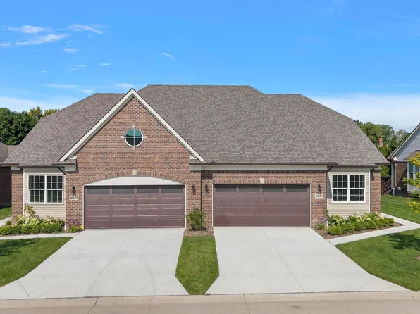 40683 Azalea Dr, Clinton Township, MI 48036