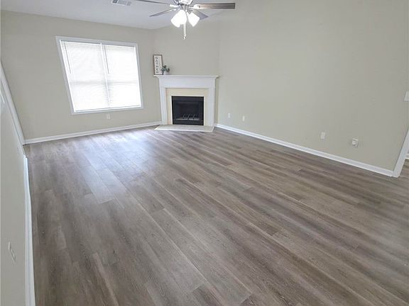 3rd image of 312 Lokey's Ridge Road