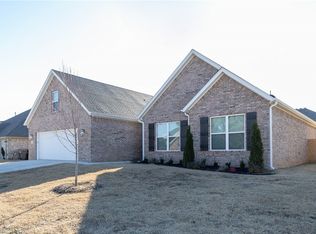 5653 Poppy Ave, Springdale, AR 72762