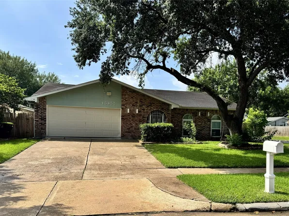 15455 Empanada Dr, Houston, TX 77083
