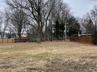 1001 Jones Ave, Grandview, MO 64030