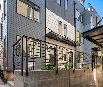 1419 19th Avenue #B, Seattle, WA, 98122
