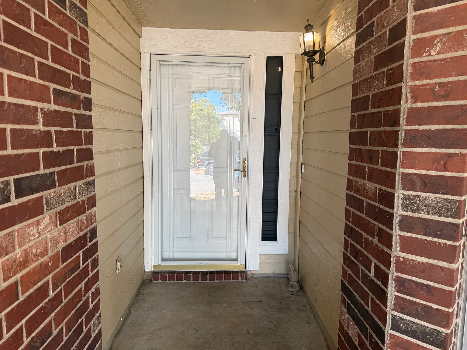 3 bed, 1298 sqft, $1,850 — Photo 4