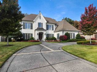 10297 Shea Woods Dr, Collierville, TN 38017