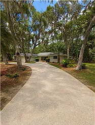 2 Abbott Ln