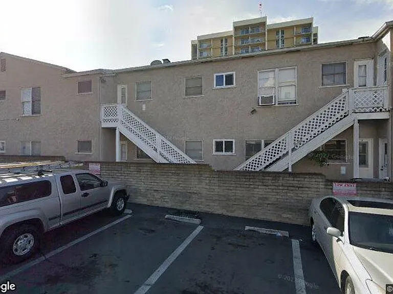 Broadway Lofts — Photo 10