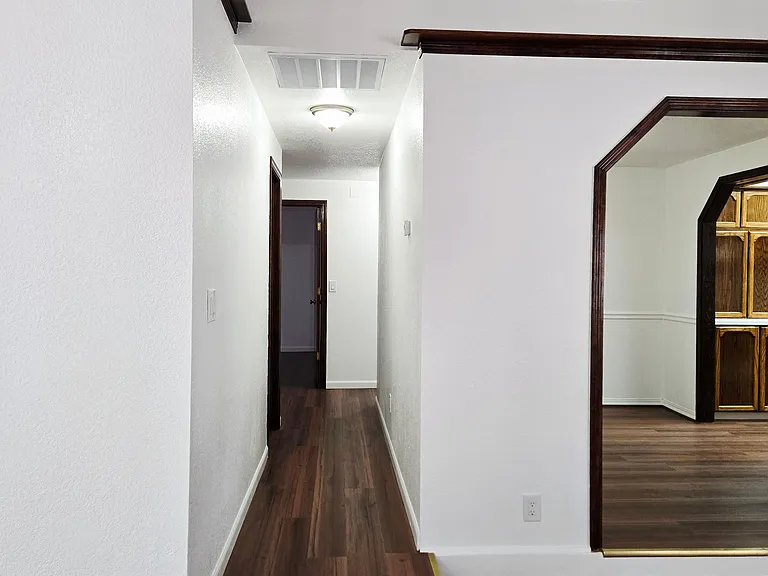 1408 Arlington Ave — Photo 13
