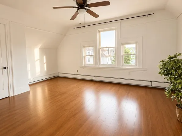 62 Columbia Ter Floor 3, Weehawken, NJ 07086