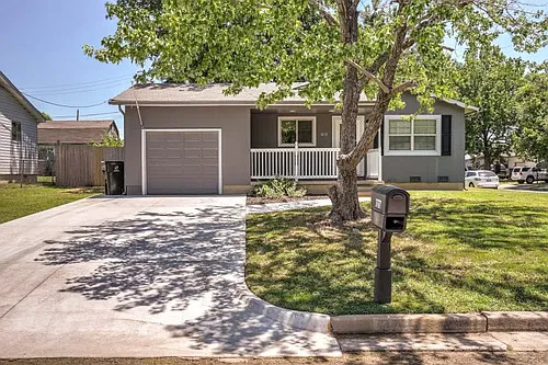 1213 S Date Ave Photo 1