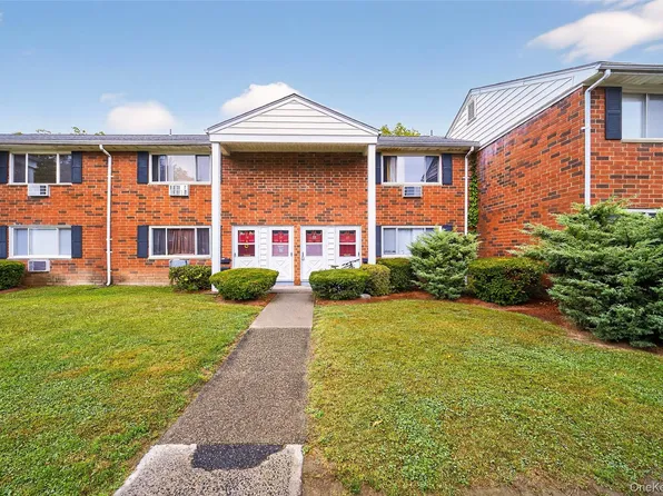 12 manor Drive #12, Cornwall, NY 12518