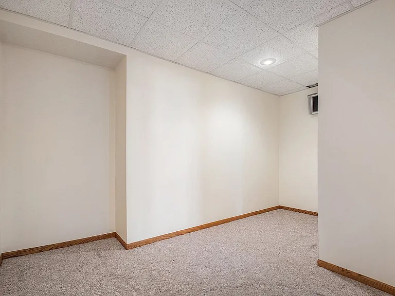 15206 Borman St — Photo 13
