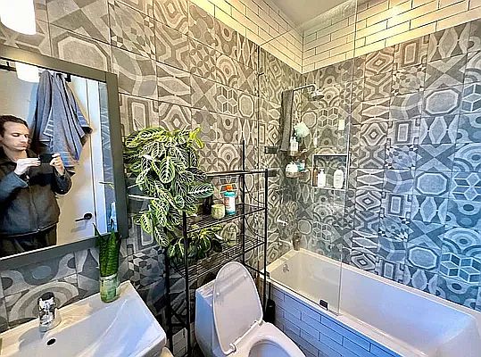 3rd image of 412 Suydam St #2F