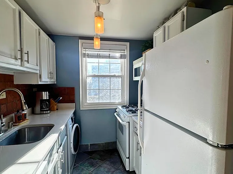 4372 N Pershing Dr #2 — Photo 10
