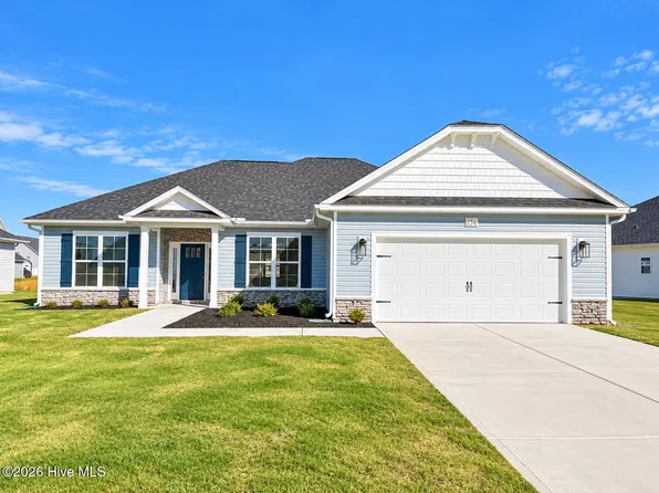 156 Seashore Street, Grimesland, NC 27837