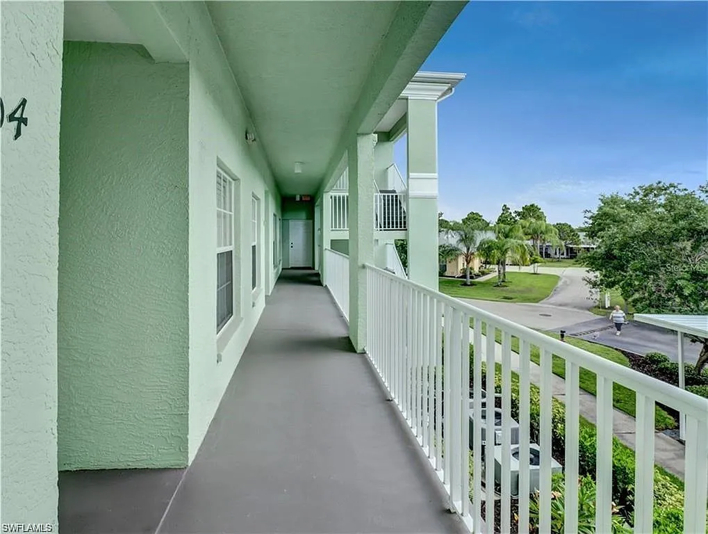 2 bed, 2.0 bath, 996 sqft, $1,500 — Photo 4