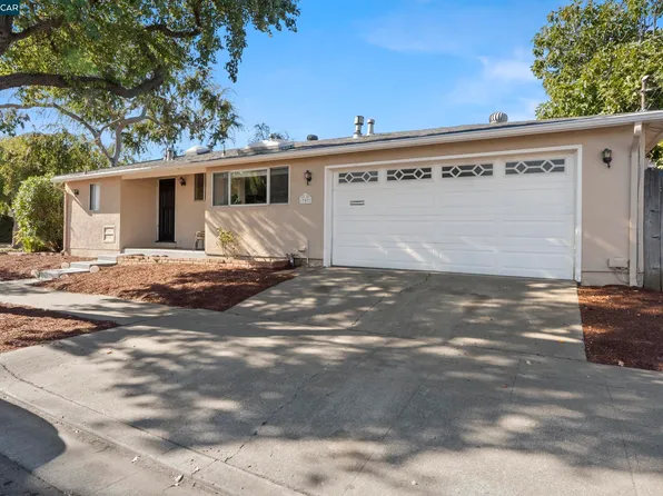 302 Rivercrest Ln, Hayward, CA 94544
