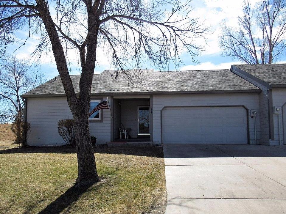 Rancher w Fin. Basement!