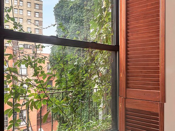 5th image of 45 Grove St Frnt 1