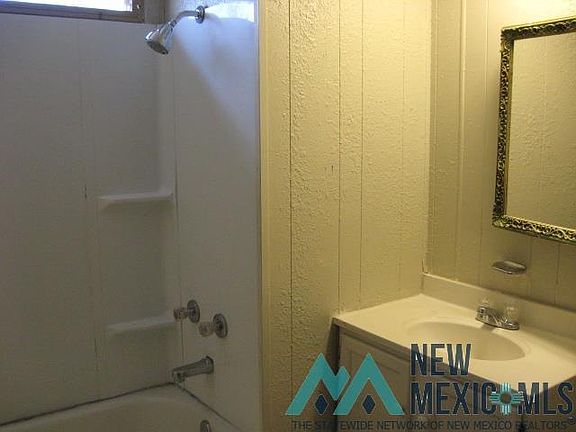 3rd image of 2204 N Whippoorwill Way