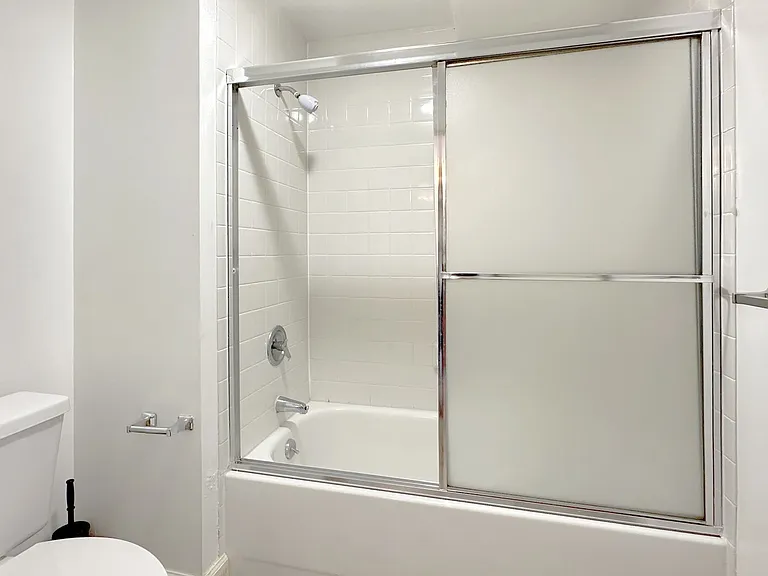 6363 Christie Ave #517 — Photo 14