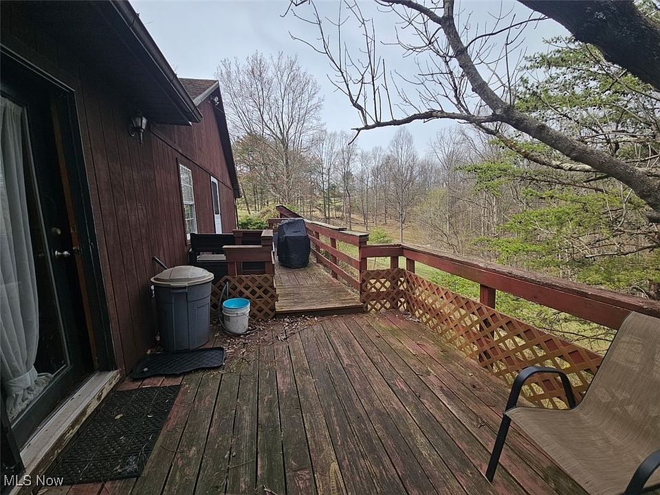 2nd image of 1529 Spider Ridge Rd