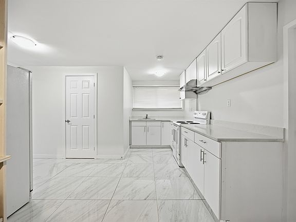 4th image of 1106 Duthie Ave
