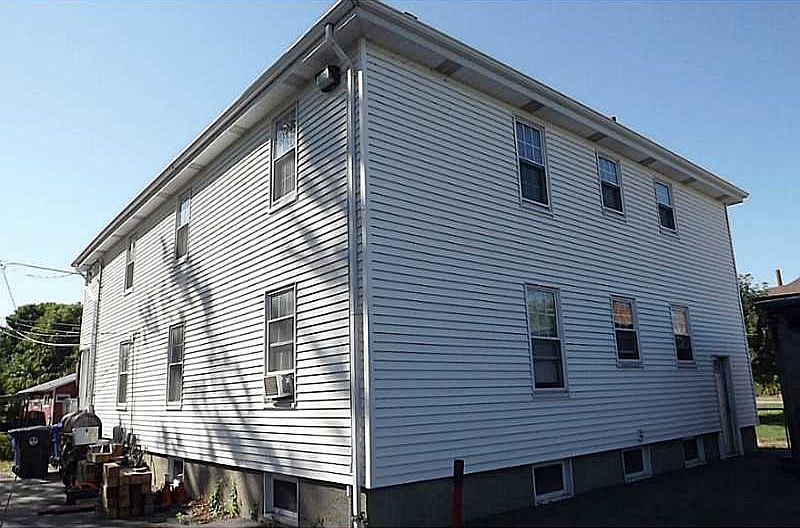 2nd image of 28-30 Crown St