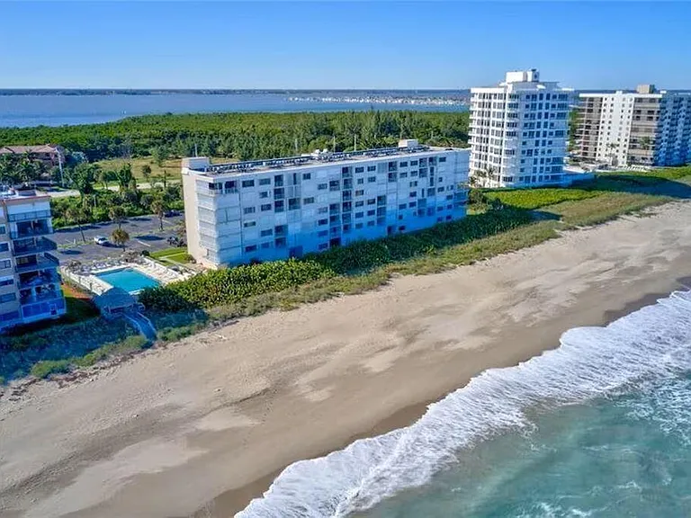 10102 S Ocean Dr #107 — Photo 15