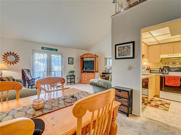 2nd image of 1868 Clearbrooke Dr