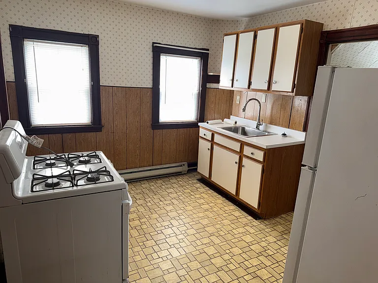 12 Grove St #3 — Photo 7